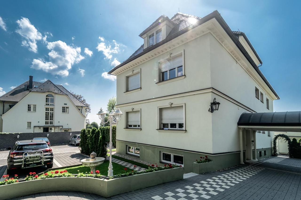 Am Waldschloesschen Guest house